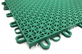 Single layer interlocking floor